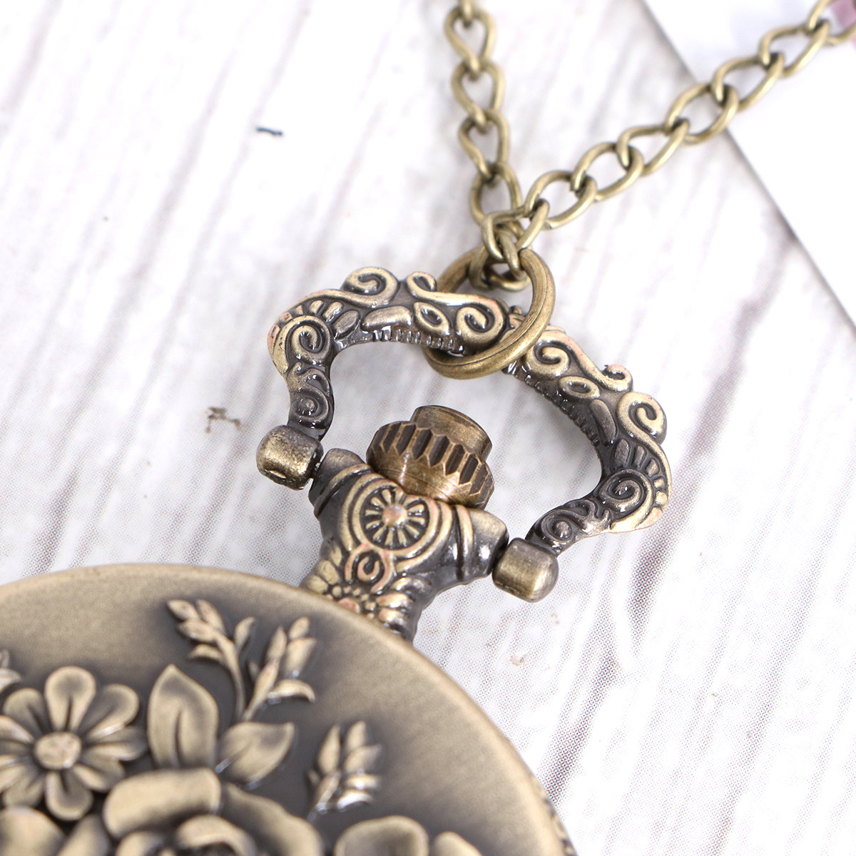 Unique Jewelry Watches - สร้อยคอจี้นาฬิกาลายดอกไม้สไตล์วินเทจ เครื่องประดับสร้างสรรค์ ดีไซน์ลายดอกไม้ที่ไม่เหมือนใคร เหมาะเป็นของขวัญสำหรับการสวมใส่ในชีวิตประจำวัน