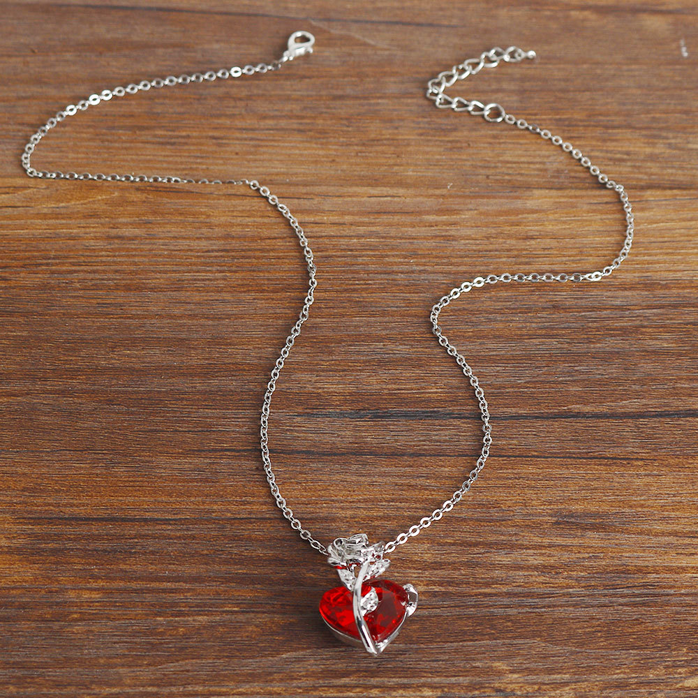 สร้อยคอจี้ดอกกุหลาบคริสตัลสีแด - Crystal Choker Necklace บทวิจารณ์และราคา