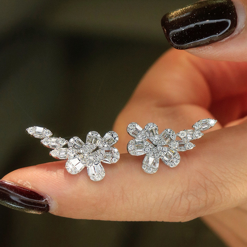 อาซูโอ ไฟน์ จิวเวลรี่ 18K ทองค - Diamond Stud Earrings บทวิจารณ์และราคา