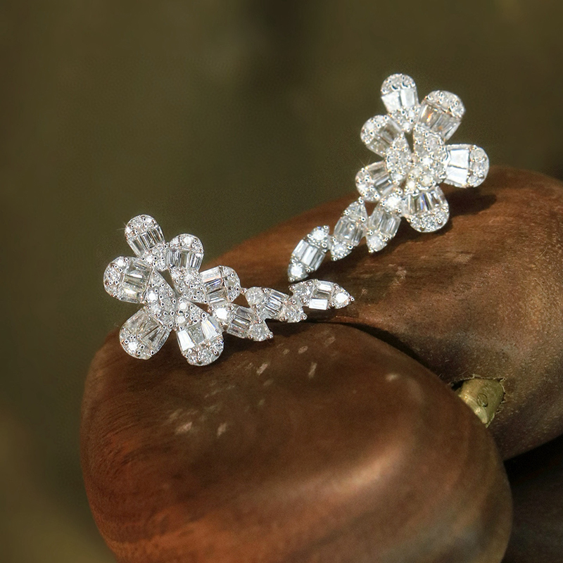 อาซูโอ ไฟน์ จิวเวลรี่ 18K ทองค - Diamond Stud Earrings บทวิจารณ์และราคา
