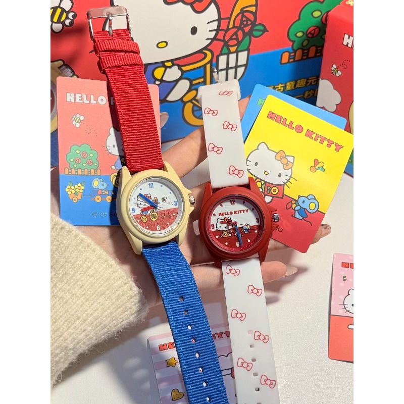 โมเอช ซานริโอ เฮลโล คิตตี้ ชุด - Moments Watches & Jewelry Vaughan Mills บทวิจารณ์และราคา