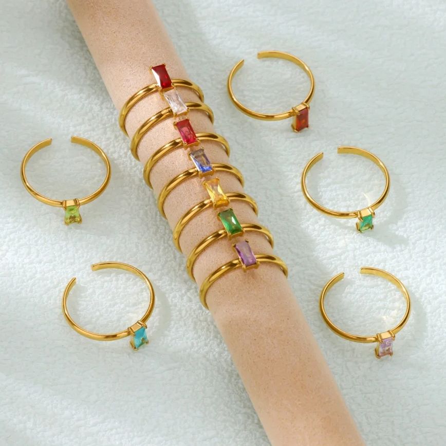 Zircon Birthstone แหวนทองสีสแต - Birthstone Ring Set บทวิจารณ์และราคา
