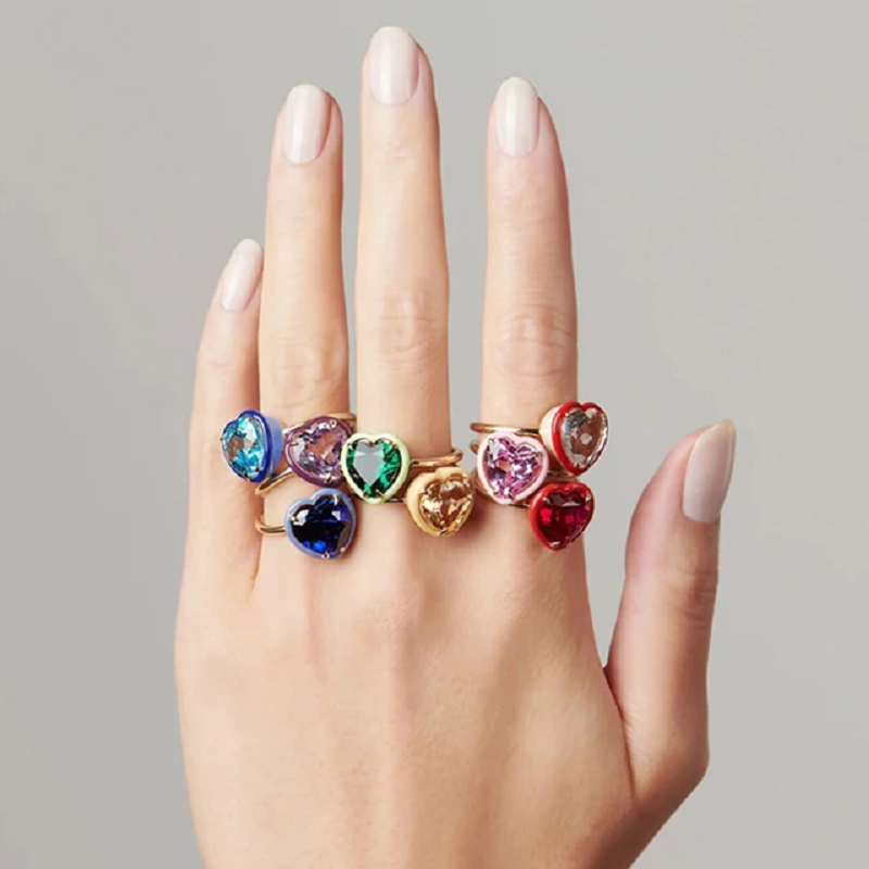 เพชรสังเคราะห์รูปหัวใจหลากสีแห - Birthstone Ring Set บทวิจารณ์และราคา
